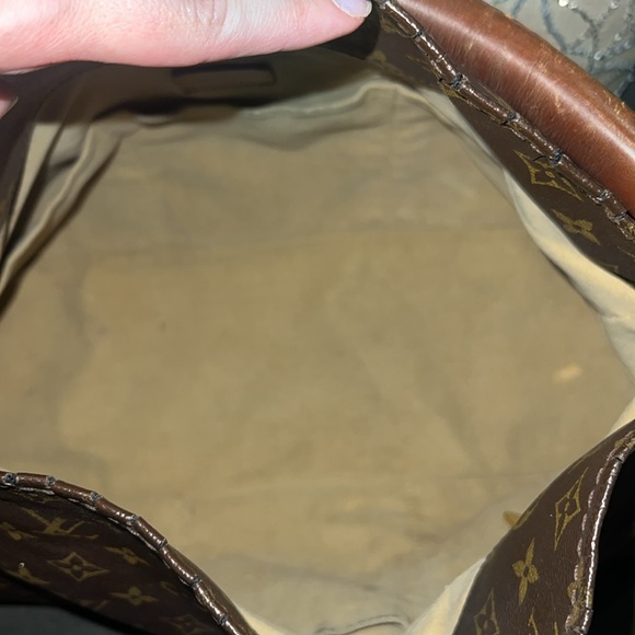 Authentic Louis Vuitton Artsy LV Monogram Brown Tan - Picture 10 of 16